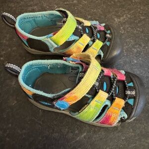 Size 7 Keens Sandals